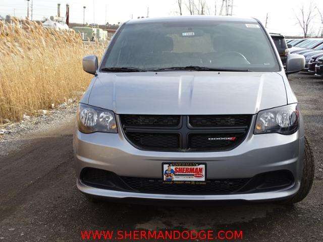 Dodge Grand Caravan 2017 photo 2